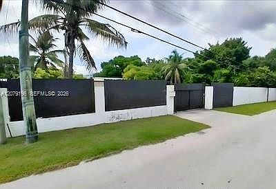 1st image of 759 S Biscayne River Dr