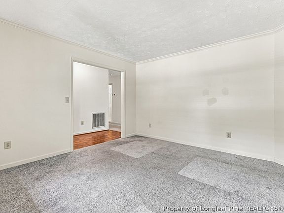 5th image of 940 Flintwood Rd