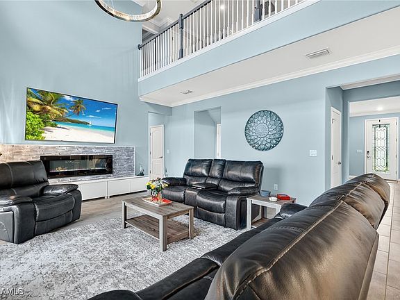 5th image of 19169 Elston Way