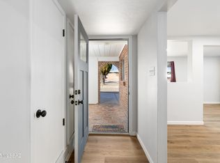 7238 E Montecito Dr, Tucson, AZ 85710