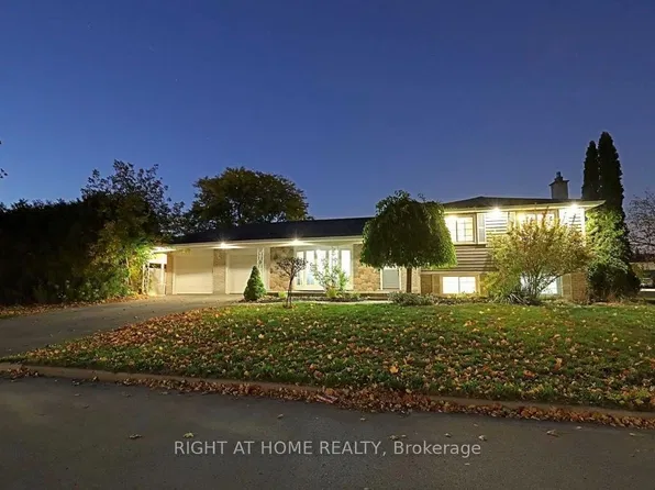 1179 Queens Ave, Oakville, ON L6H 2B7