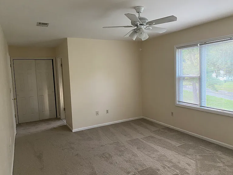 45 Rapp Rd #13 — Photo 14