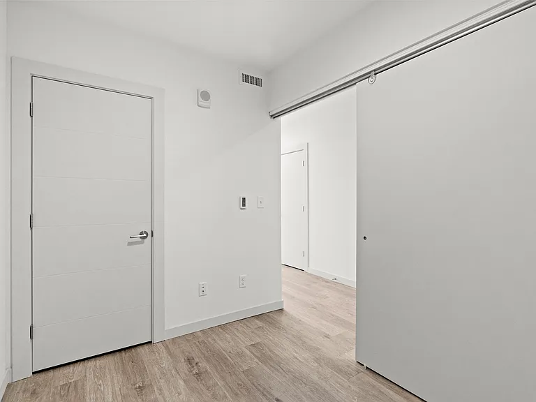 1 Bedroom with Den - Den 1 Bedroom with Den - Den