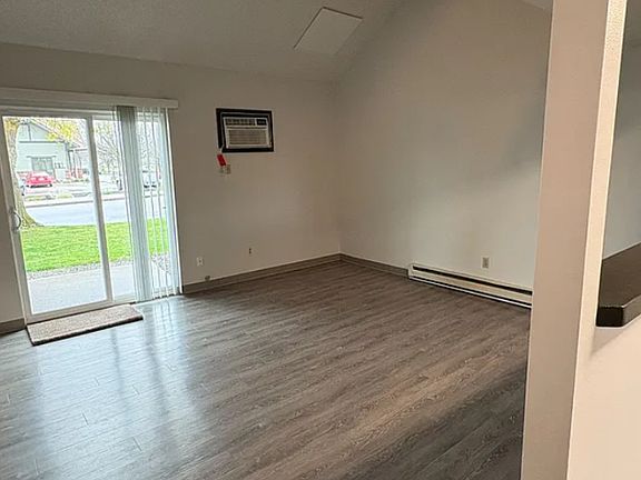 4th image of 3110 S Clinton Rd APT 6
