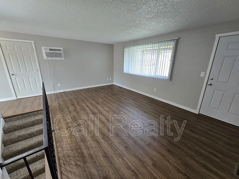 2114 S Fawn Dr — Photo 3