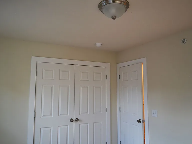 4304 Wallace St — Photo 2
