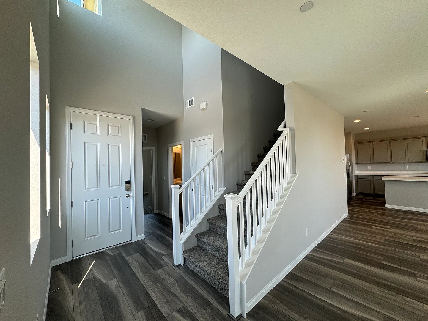 8564 Luse St — Photo 3