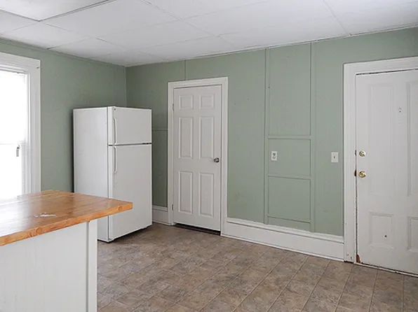 102 Union St #2, Brewer, ME 04412