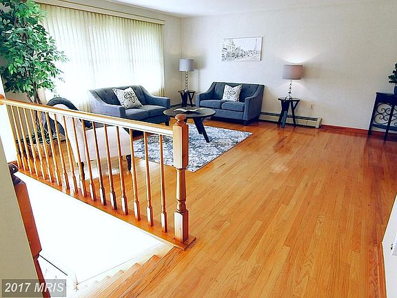 3rd image of 3645 Fox Meadow Ct