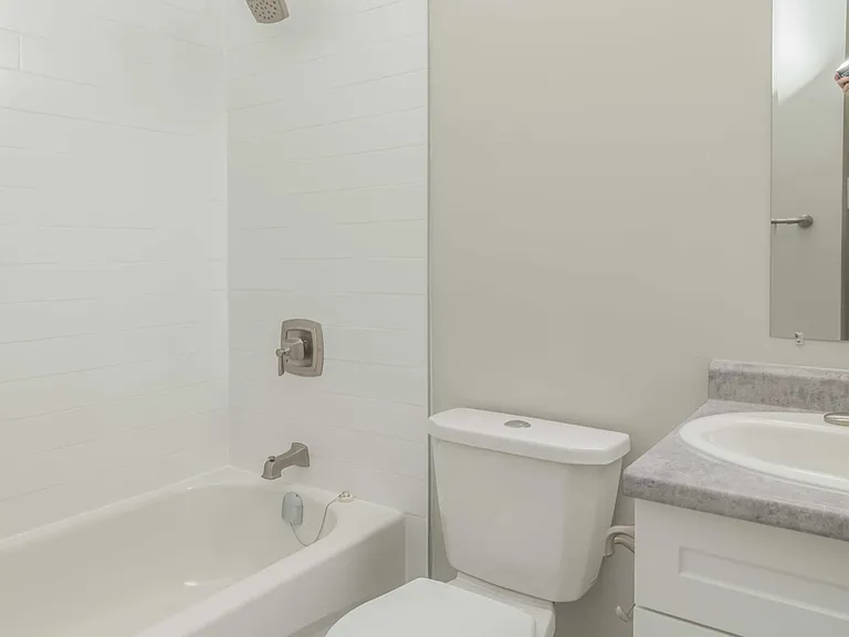 985 Maxwell St — Photo 21