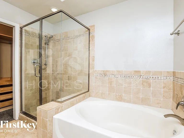 4116 E Tanglewood Dr — Photo 10