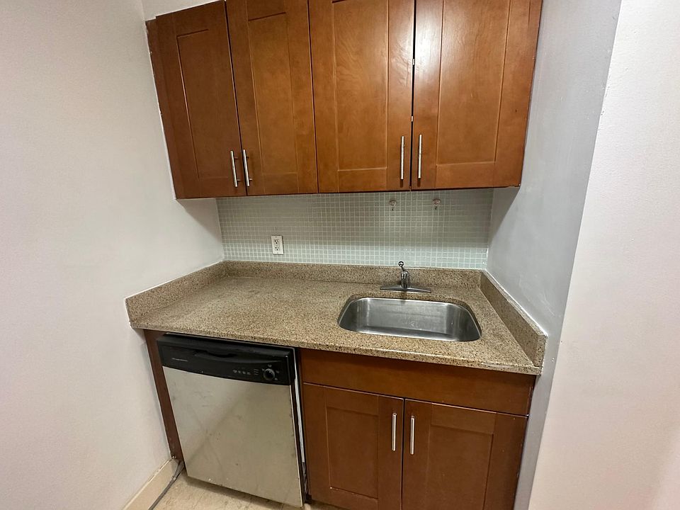 1st image of 38-30 Parsons Blvd Floor 2