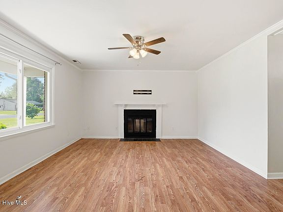 5th image of 317 Tower Drive