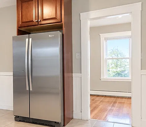 3 bed, 1100 sqft, $3,550 — Photo 3