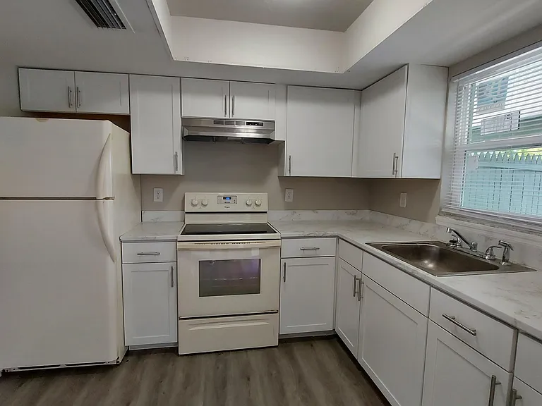 11341 Linda Loma Dr — Photo 11