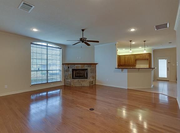 3rd image of 7052 Ridge Crest Dr