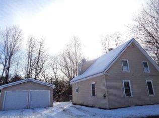 9 Dinsmore St, Skowhegan, ME 04976