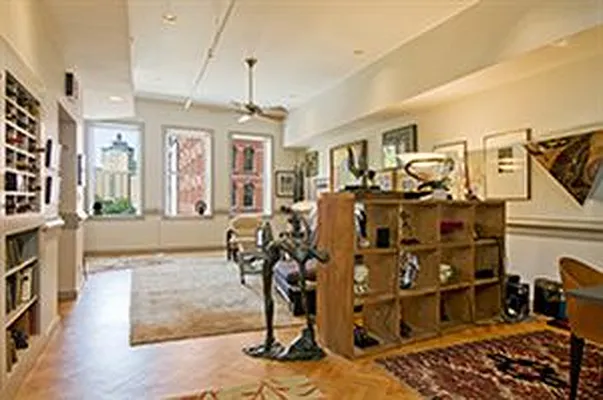 Rented by Douglas Elliman | media 14