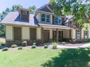 19 Edgewater Ct #10B, Hamilton, GA 31811