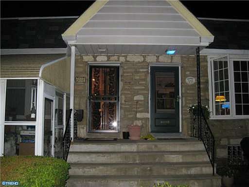 1st image of 1018 Chandler St