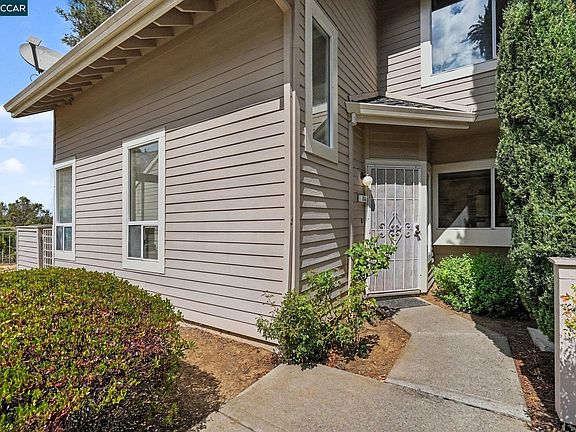 2nd image of 116 Whaler Cir