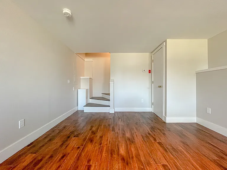 300 Preble St #R — Photo 48