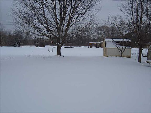 3rd image of 4221 Lakefield Ct