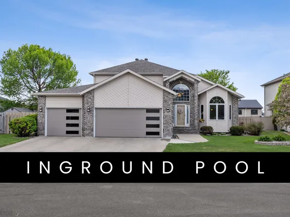 3526 Woodbury Park Dr S, Fargo, ND 58103