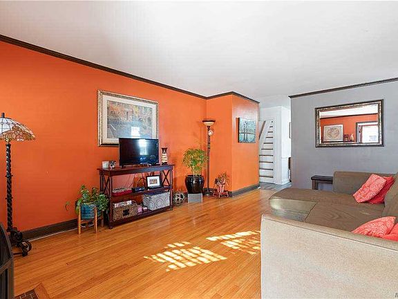 2nd image of 788 Harrison St
