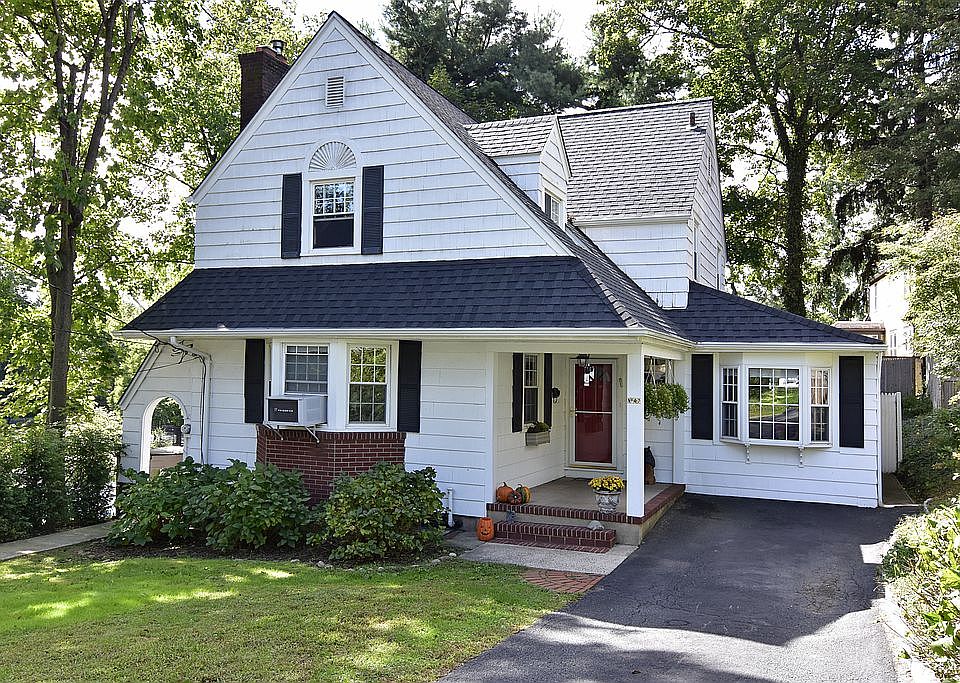 1st image of 47 Darwin Ave