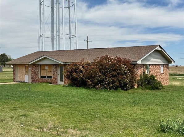 414 S Highland Ave, Hobart, OK 73651