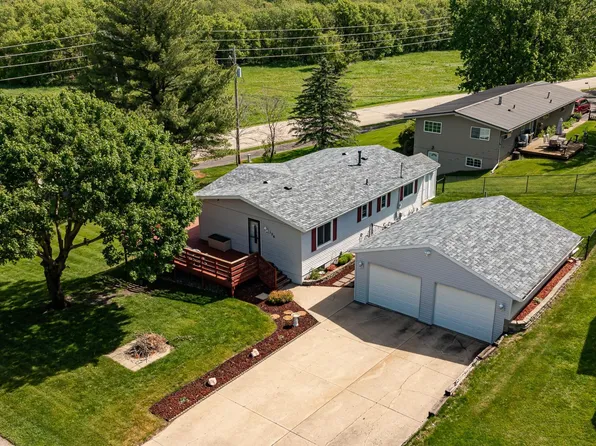 106 S Oak St, Dover, MN 55929