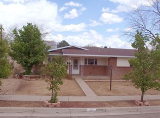 1700 Saint Ct NE, Albuquerque, NM 87112