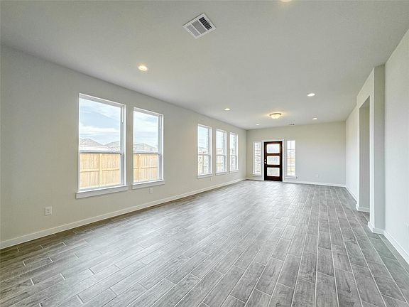 5th image of 10502 Mount Tallac Ct