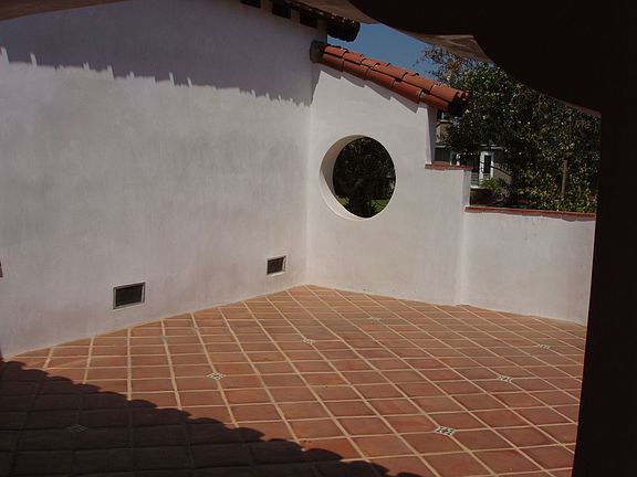 Full Spanish Tiled Courtyard