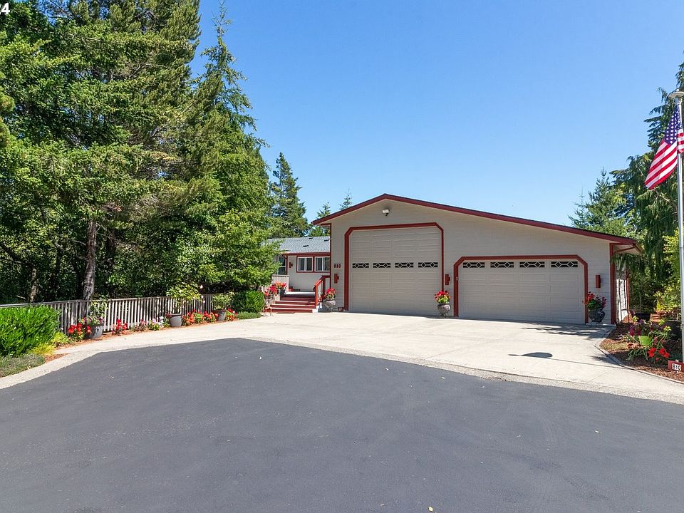 2nd image of 810 N Marsh Ln