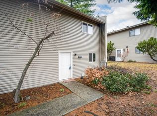 2005 NE Terre View Dr APT B1, Pullman, WA 99163
