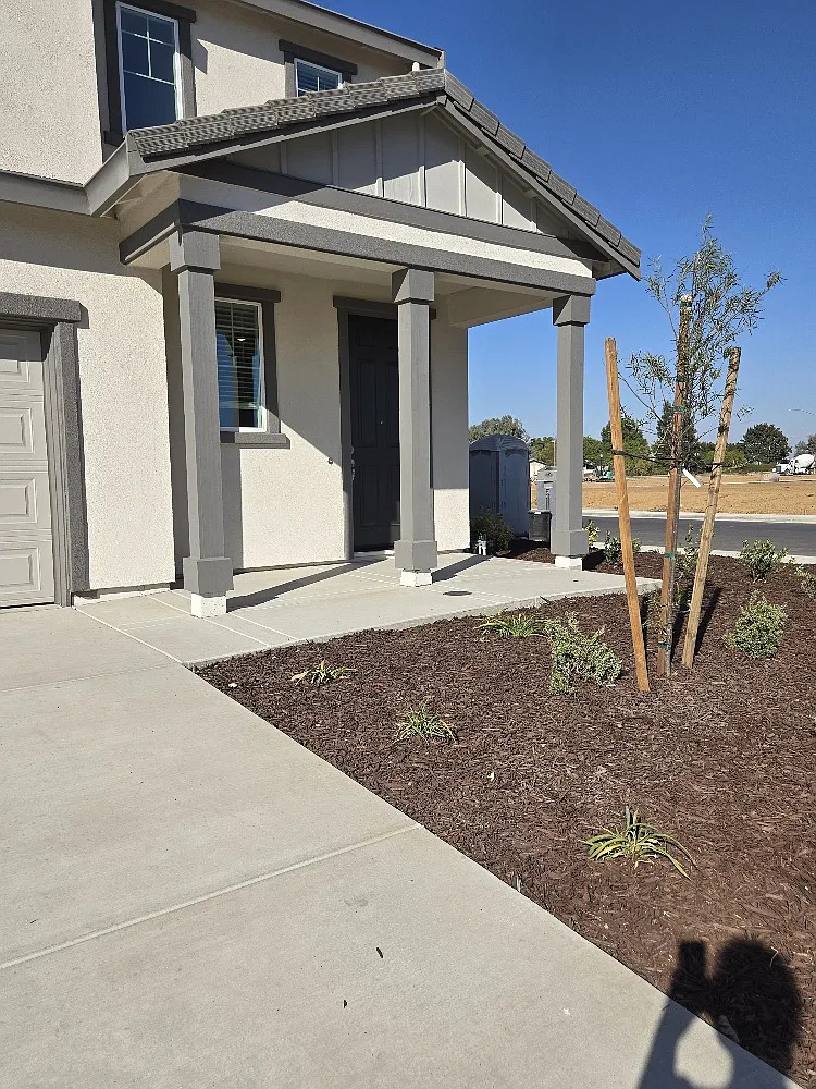 4 bed, 2259 sqft, $3,250 — Photo 3