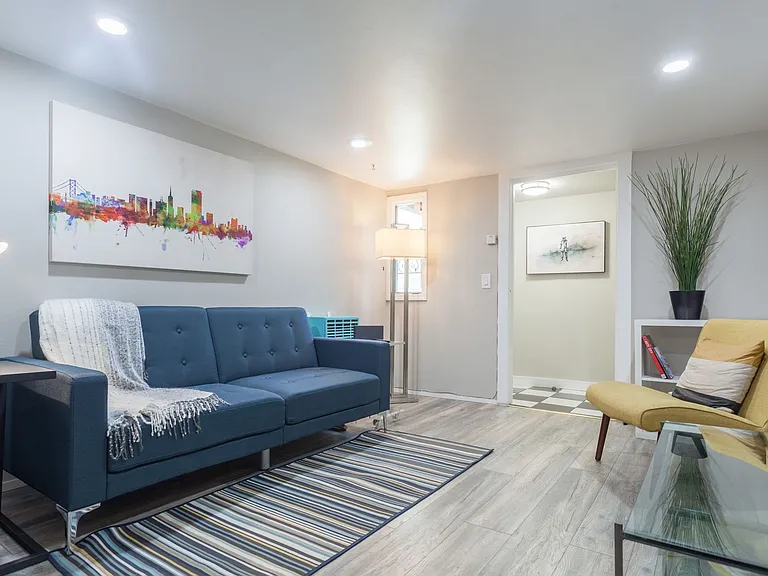 3212 Adeline St — Photo 9