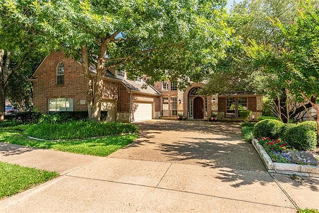1st image of 1006 Creekwood Dr