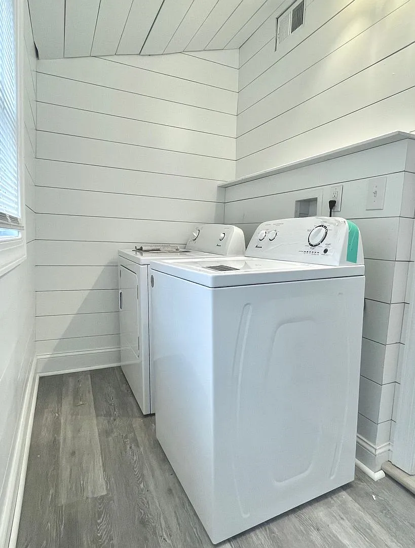 Stunningly Renovated 3 Bed/1.5 Bath Home in the Heart of Bryn Mawr — Photo 4