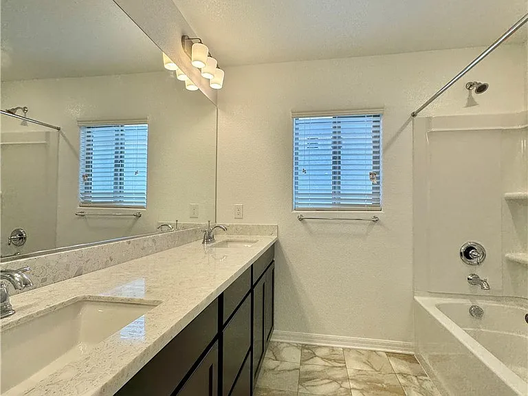 5772 Yellow House St — Photo 45