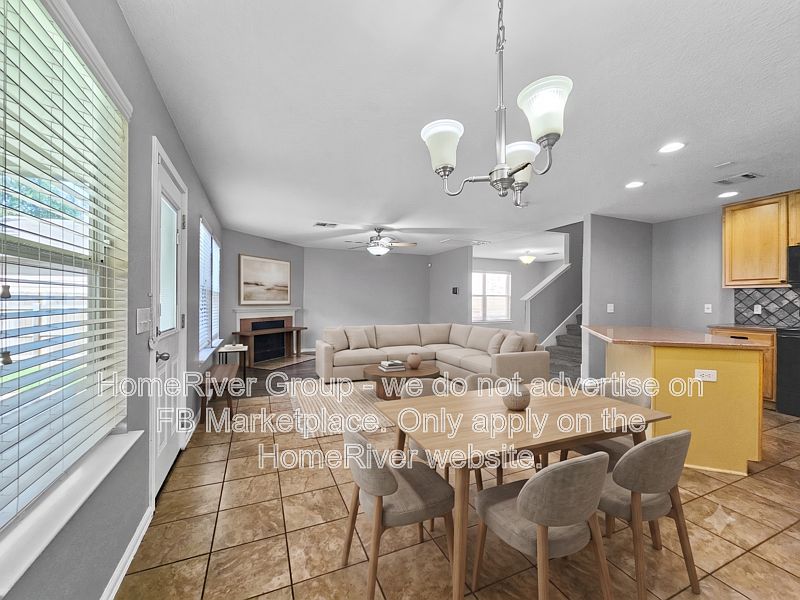 1st image of 3815 Valencia Peak