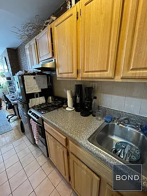 Rented by Bond New York | media 13