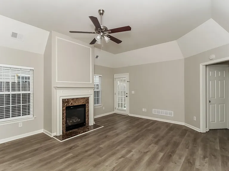 254 Highland Falls Blvd — Photo 3