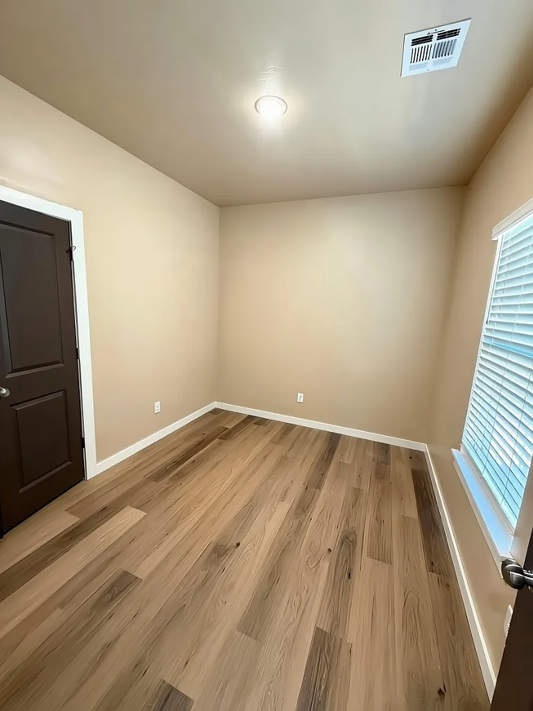 3 bed, 1100 sqft, $1,495 — Photo 3