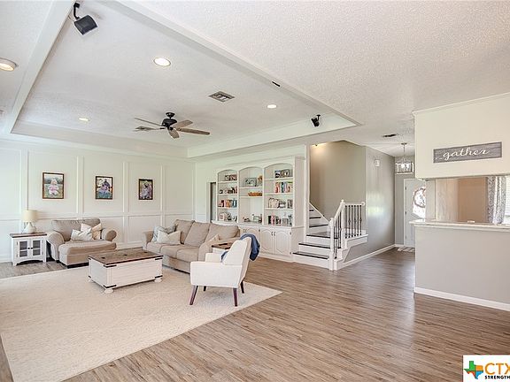 4th image of 130 Antlers Ln