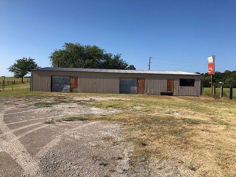  Bldg. w/Hwy. 36 Frontage