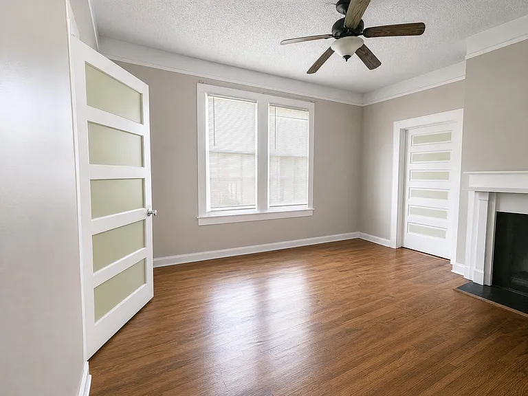 2115 Wallace St — Photo 15