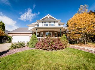 923 Canterbury Dr, Logan, UT 84321